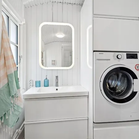 Thomas - 120m From The Sea By Interhome *